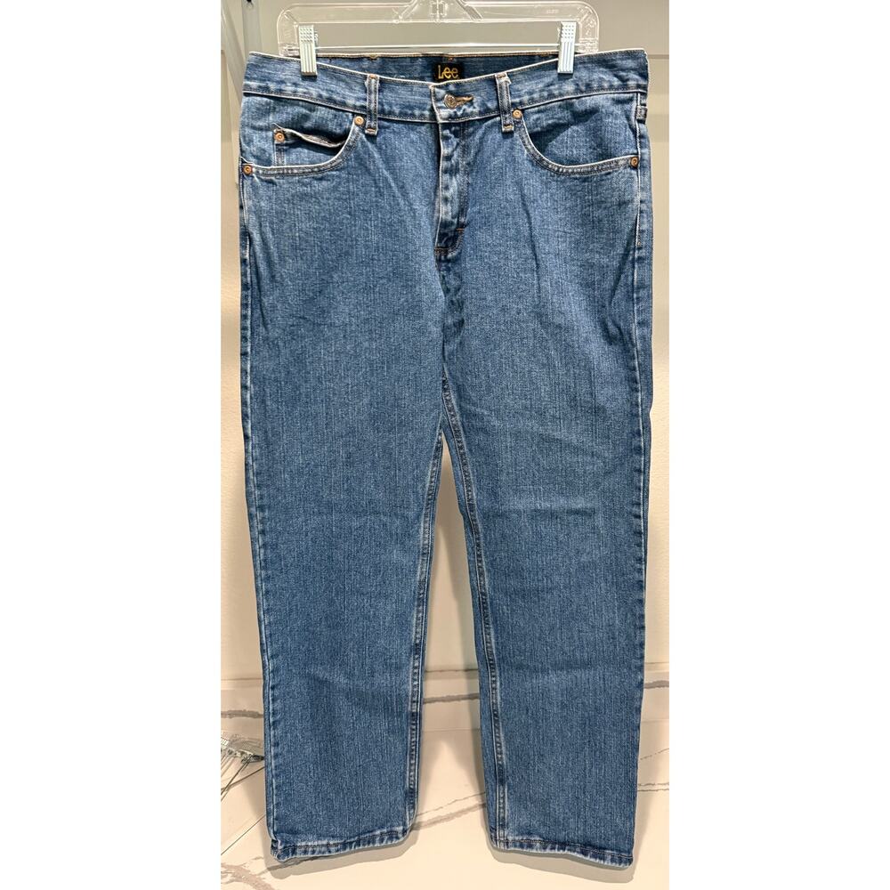 Lee Men's Jeans Classic Fit Straight Leg‎ Size 34x30 Medium Wash